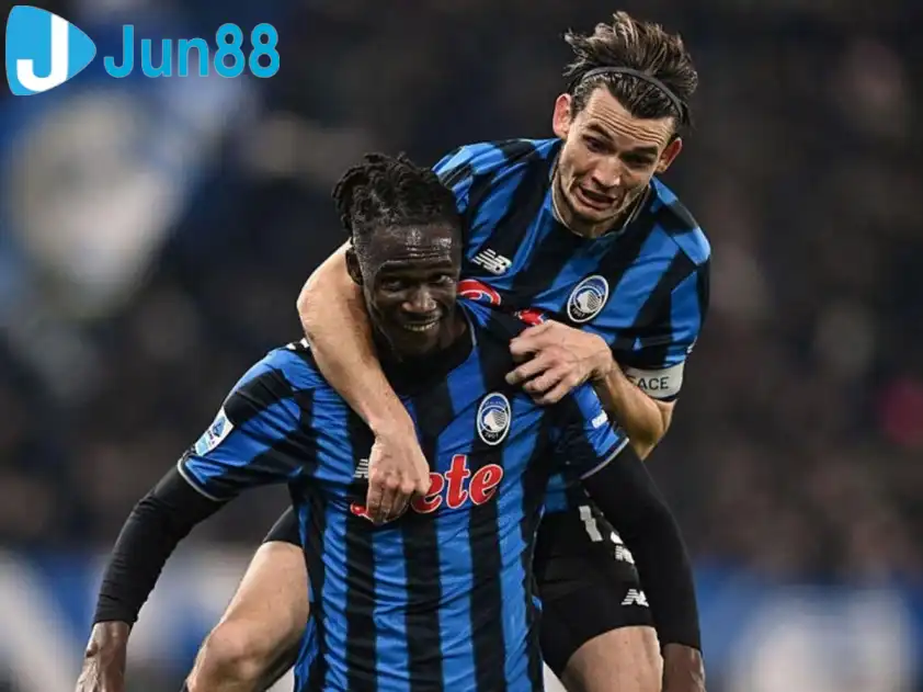 Atalanta nắm chắc phần thắng trước Genoa để tiến vào tứ kết Coppa Italia (Ảnh: Eurosport)